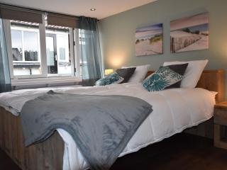 Holiday Home in Egmond by the Beach - Egmond aan Zee - 0