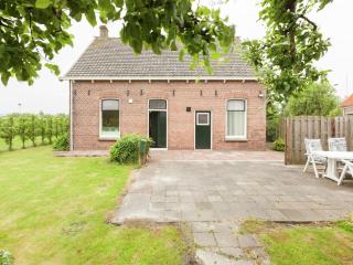 Lovely Cottage near Sea in Wemeldinge - Wemeldinge - 0