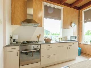 Lovely Cottage near Sea in Wemeldinge - Wemeldinge - 2