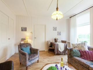 Lovely Cottage near Sea in Wemeldinge - Wemeldinge - 5