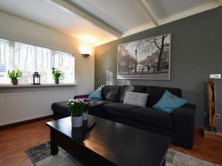 Holiday home with covered porch and sauna - Voorthuizen - 9