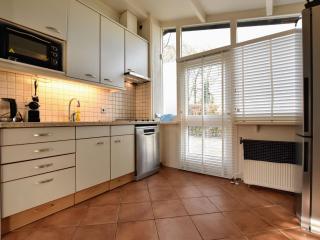 Holiday home with covered porch and sauna - Voorthuizen - 7
