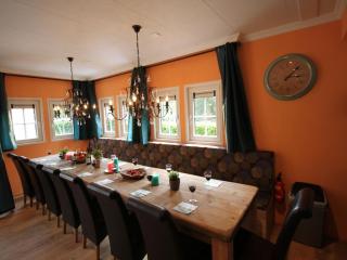 Designed home with bedstead - 4