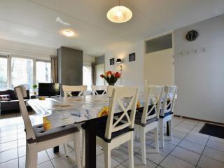 Appealing Holiday Home in Guelders near Forest - Lochem - 2