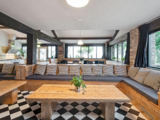 Spacious farmhouse in Limburg near forest - Sint Antoniusbank - 1