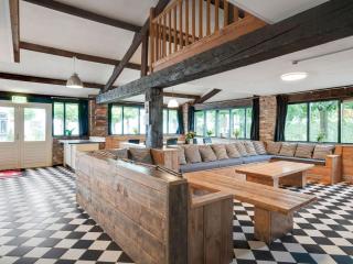 Spacious farmhouse in Limburg near forest - Sint Antoniusbank - 2