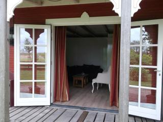 Comfortable Coastal Getaway - 6