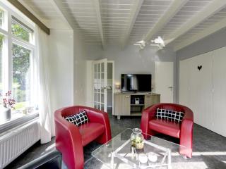 Holiday Home in Forested Haven - Dalfsen - 1