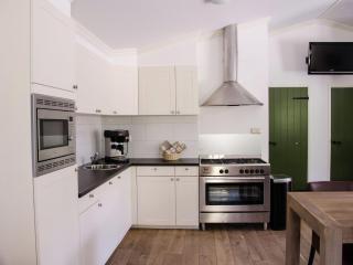 Nice house with a garden, surrounded by forest - De Bult - 2