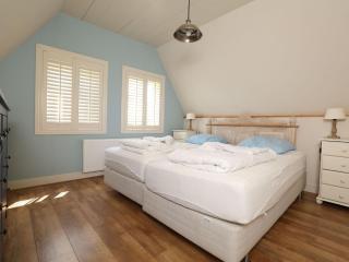 Villa in Wieringer Style with Hot Tub - 6