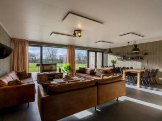 Holiday Home in Vrouwenpolder near Seabeach - 1