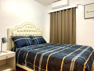 Cozy and Elegant 2-Bedroom Condo with Pool - 8
