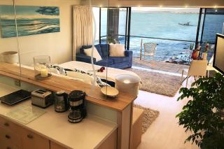 185 on BEACH Boutique Suites - Gordonʼs Bay - 0