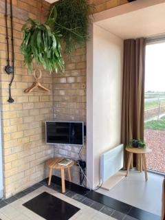 Tiny house Van hoogspanning naar ontspanning - Wirdum - 1