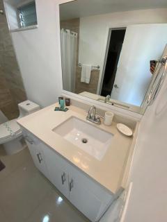 Designer River View Apartments - 9