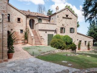 Apartment in Villagrande with Pool & Garden - Mombaroccio - 3