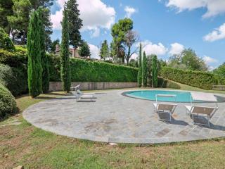 Apartment in Villagrande with Pool & Garden - Mombaroccio - 4