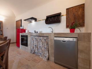 Apartment in Villagrande with Pool & Garden - Mombaroccio - 8