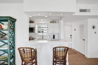 Fort Lauderdale Yacht and Beach Club 209 - 3