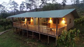 Finca Amistad Cacao Lodge - 1