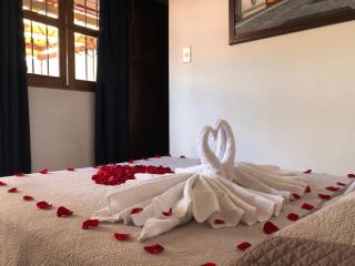 Dionisio Inn - Antigua Guatemala - 3