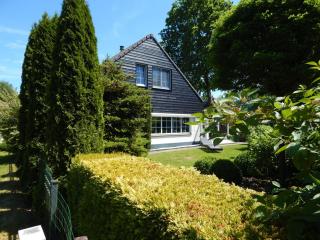 Traumhaftes-freistehendes-Ferienhaus-an-der-See-Strand-Yachthafen-W-Lan - Bruinisse - 0