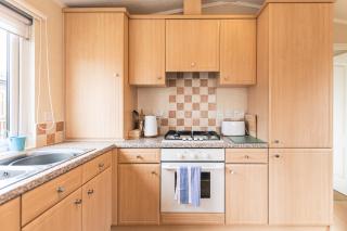 La-Serenite Lodge With Hot Tub - 2