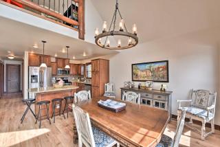 Gorgeous Twin Lakes Home with Deck Overlooking Mtns! - 5