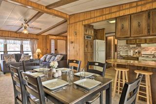 Richfield Home with Views about 13 Miles to Natl Park - Richfield - 2