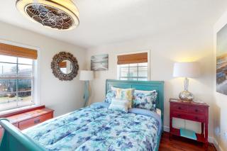 Cozy Cottage - Galveston - 4