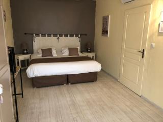 HOTEL LE MAS D'HèLèNE - Crestet - 1