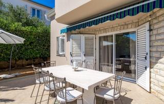 Villa Tia - Novalja - 2