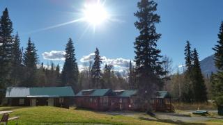 Gwin's Lodge & Roadhouse - 4