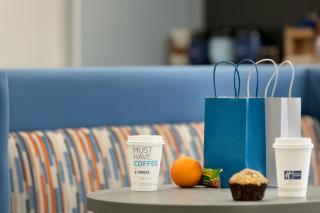 Holiday Inn Express Hotel & Suites Norfolk Airport by IHG - Norfolk - 1
