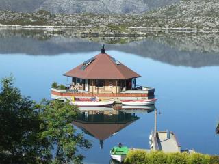 Two-Bedroom Holiday home in Kalvåg - Kalvåg - 4