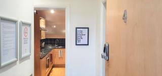 Bath Road Apartments - 4