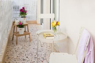 Effie's Cozy Beach Front Apartment - 1