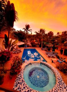 HOTELITO SWISS OASIS, Playa Zicatela - Adults Only - No Groups - Kitchen - Puerto Escondido - 6