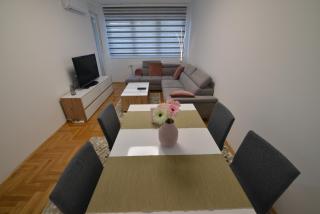 Apartment 54 CITY CENTER - FREE PRIVATE GARAGE - Novi Sad - 9
