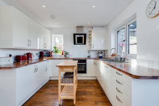 Charming 3 Bedroom House garden & parking - next to CS Lewis Nature Reserve - Oxford - 8