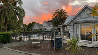 Butterfly Cottage 2 or 3 Bedroom- Russell Cottages Collection - 8