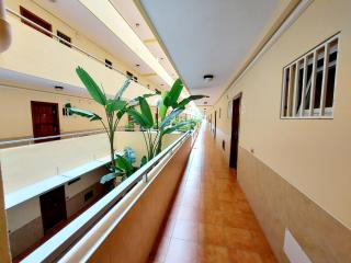 Sunny Cozy Nice Apartment LosCristianos WiFi,Pool - Los Cristianos - 9
