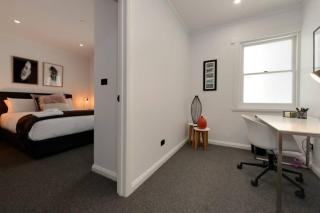 Designer Living Within Historic Art Deco Building - 2