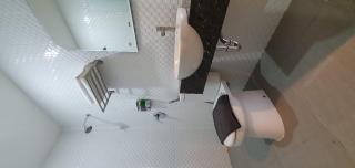 RedDoorz Plus near Siloam Hospital Balikpapan - 8