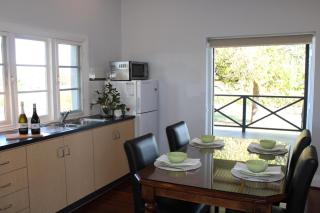 Upper Reach Spa Cottage - 3