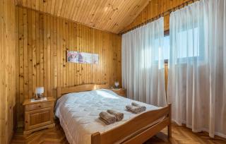 Apartment Dante Tar - 1