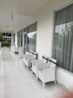 RedDoorz Plus at Puncak Mas Cottage Lampung - 2