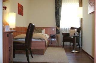 Hotel Merkur - Superior - 9