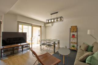 MAR2 - Beau 2 pièces avec loggia fermée et aménagée en centre ville - Cannes - 7