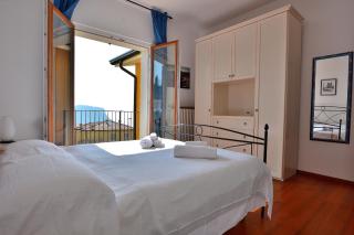 Orange Apartment In Marciaga di Costermano - 5